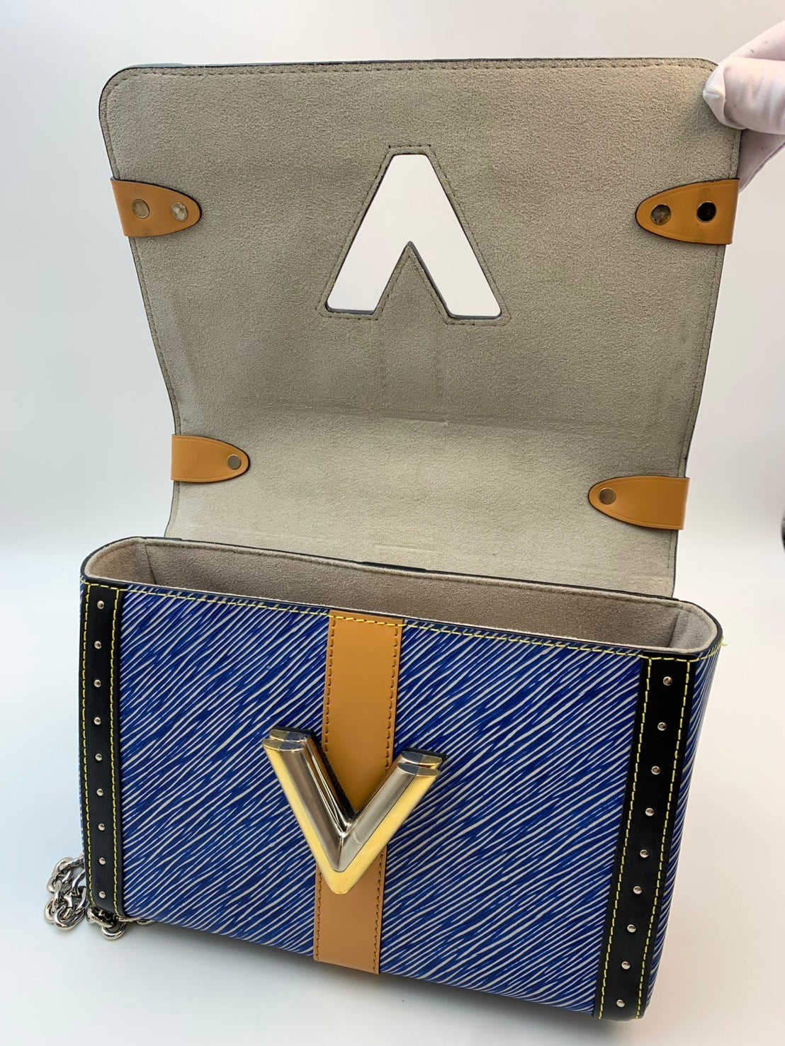 Louis Vuitton Twist MM Trunk エピレザー