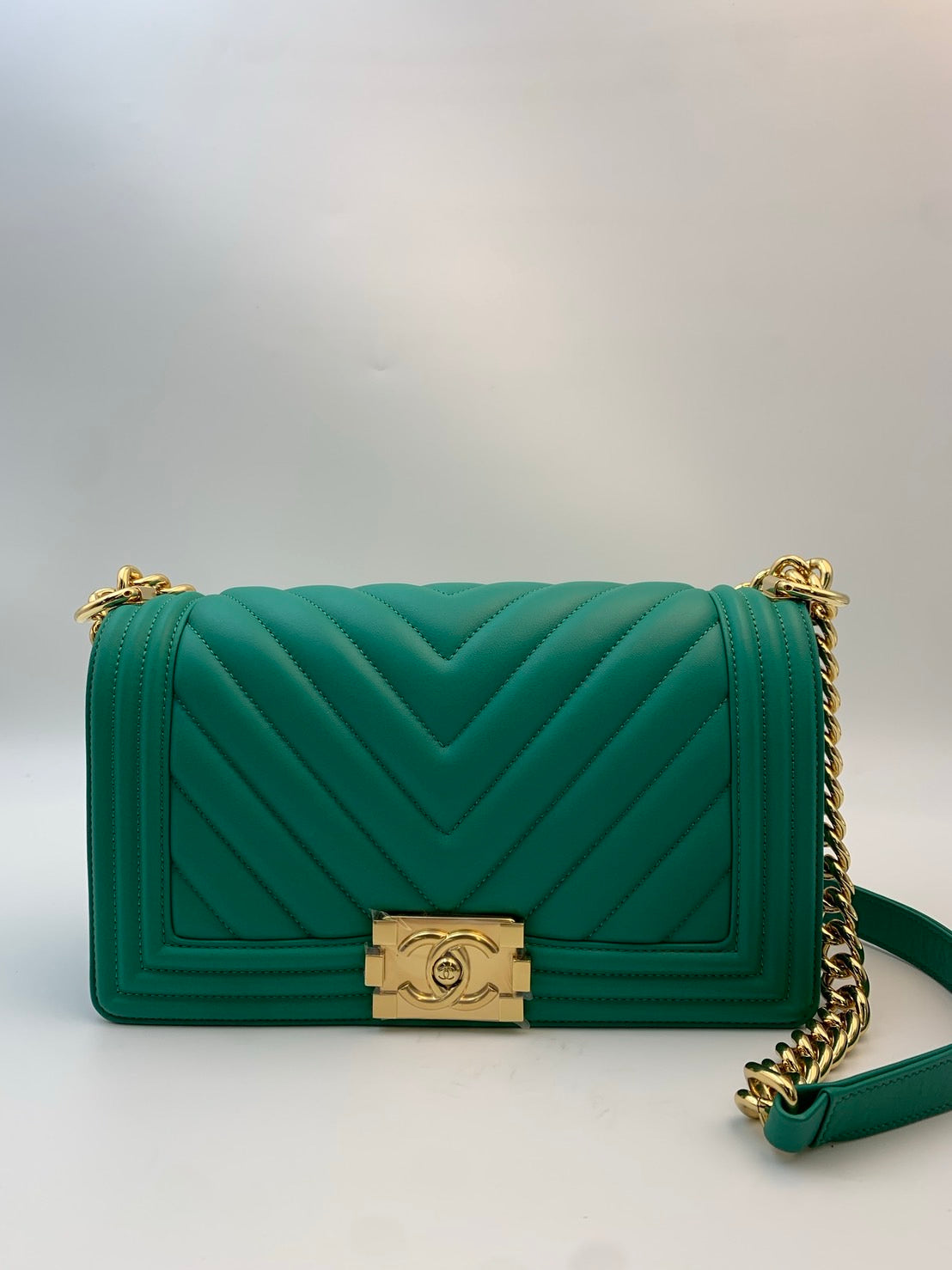 CHANEL Boy Chanel Medium フラップバッグ カーフスキン グリーン