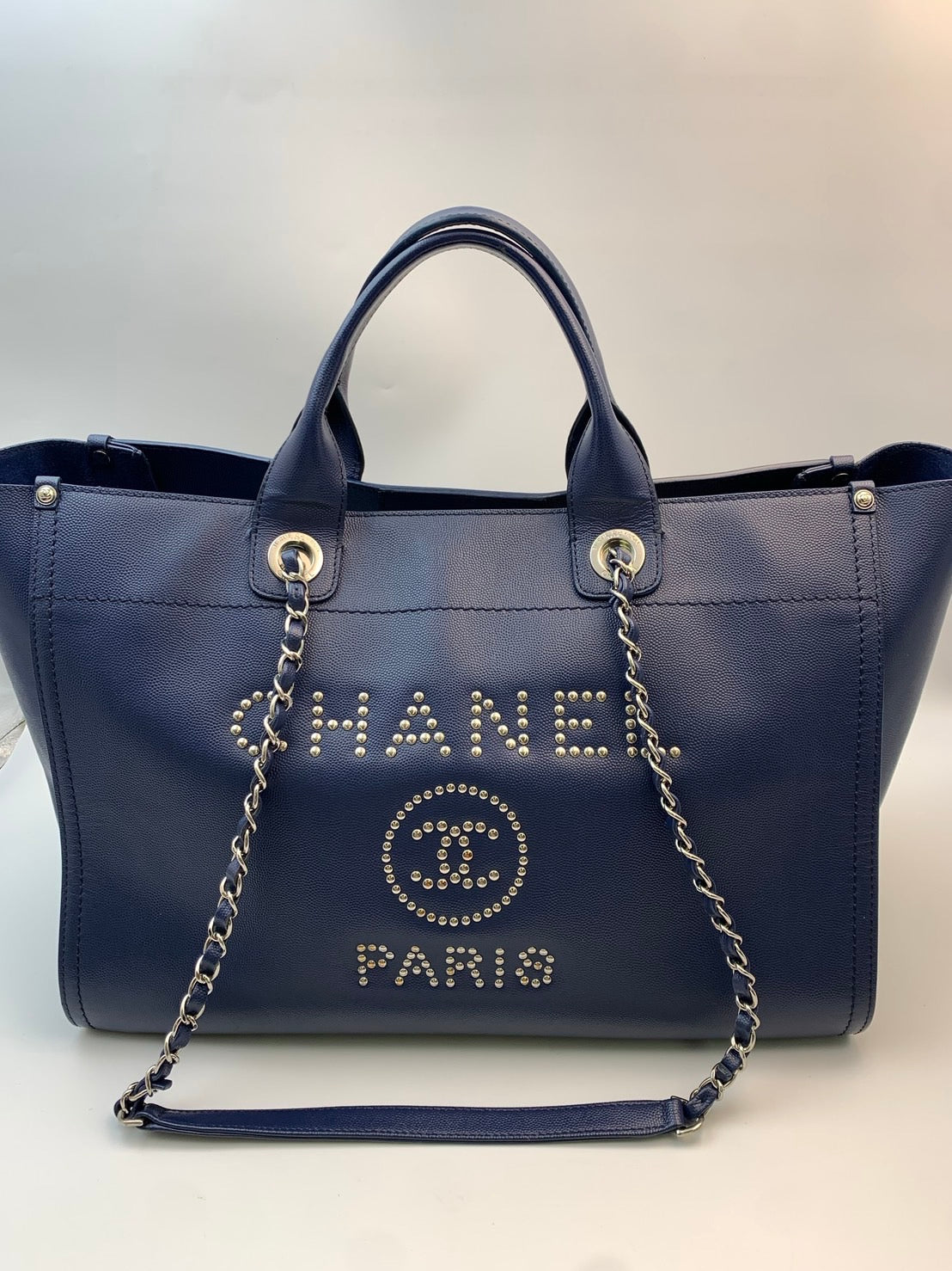 CHANEL Deauville Tote Medium グレインドカーフ