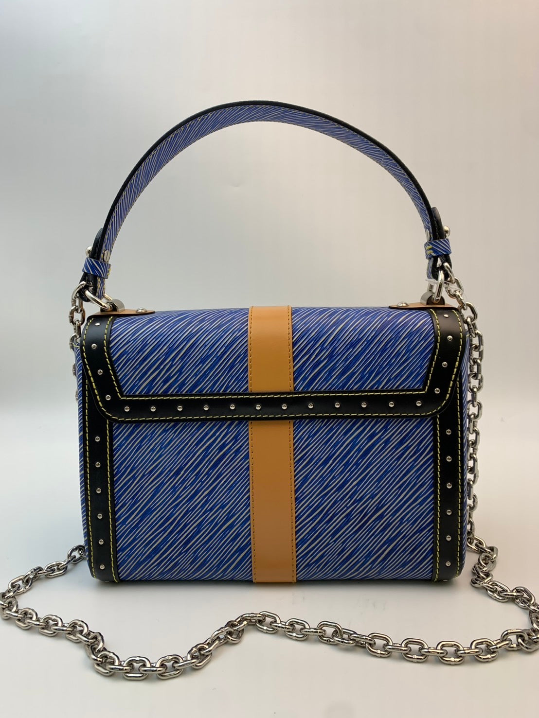 Louis Vuitton Twist MM Trunk エピレザー