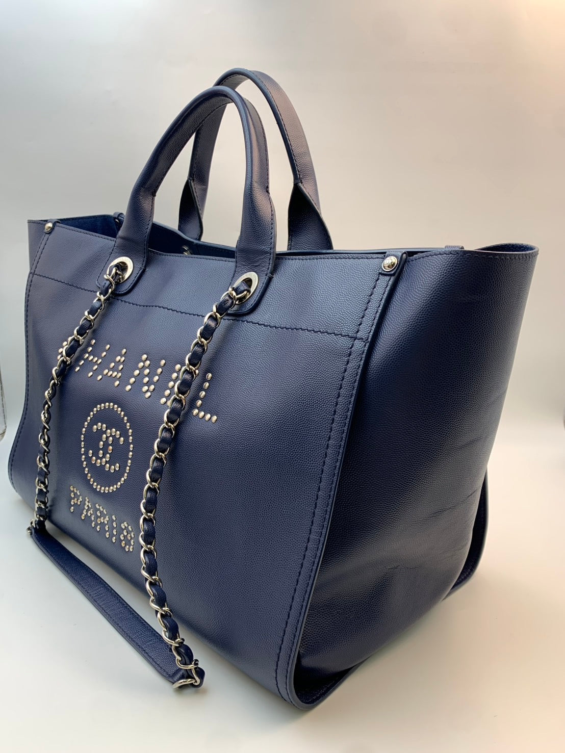 CHANEL Deauville Tote Medium グレインドカーフ