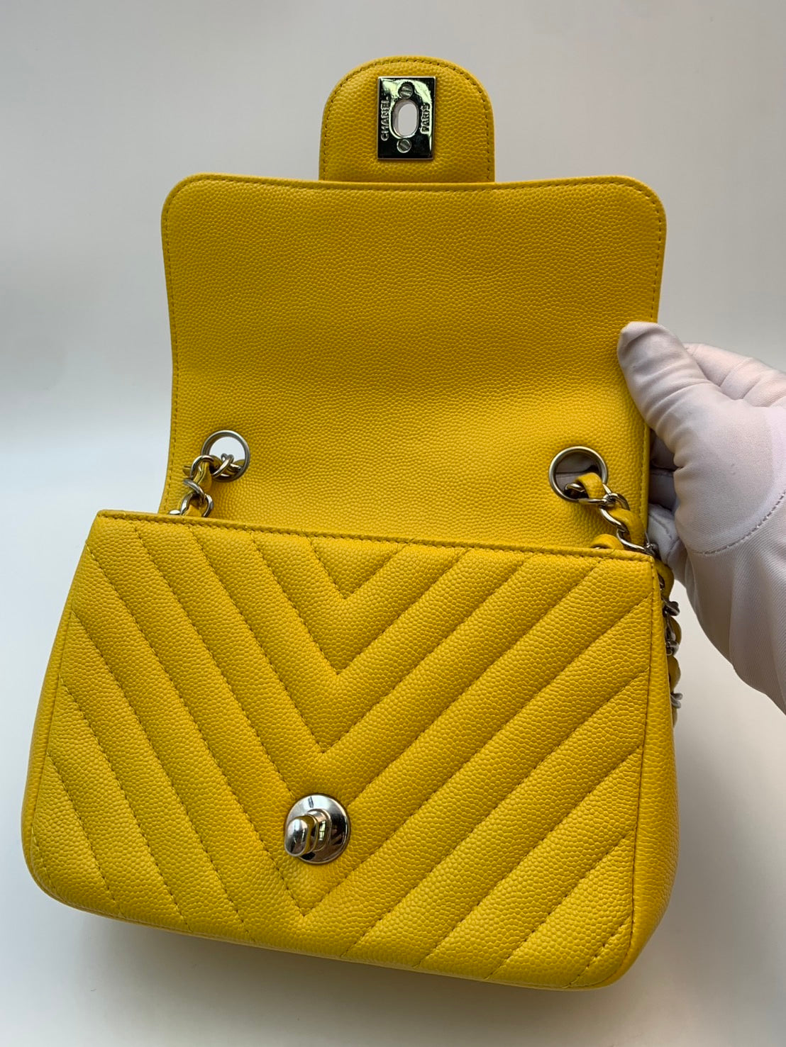 Title

CHANEL Classic Flap Mini Rectangular キャビアスキン